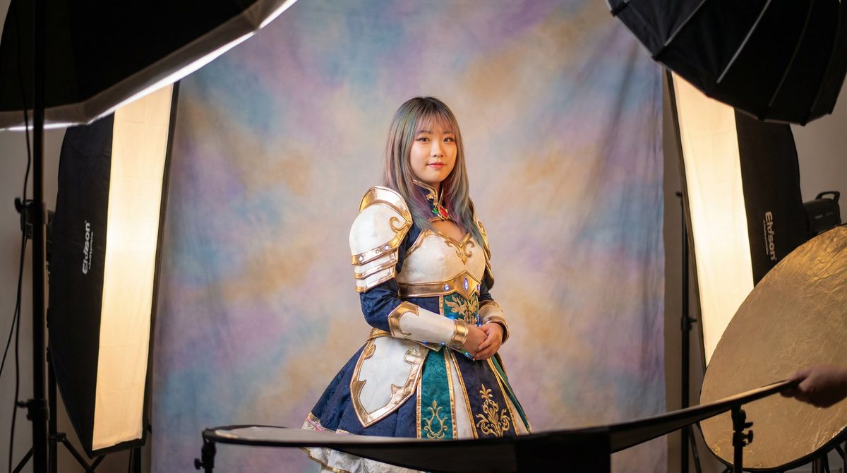 国产自拍文化研究顾问李教授